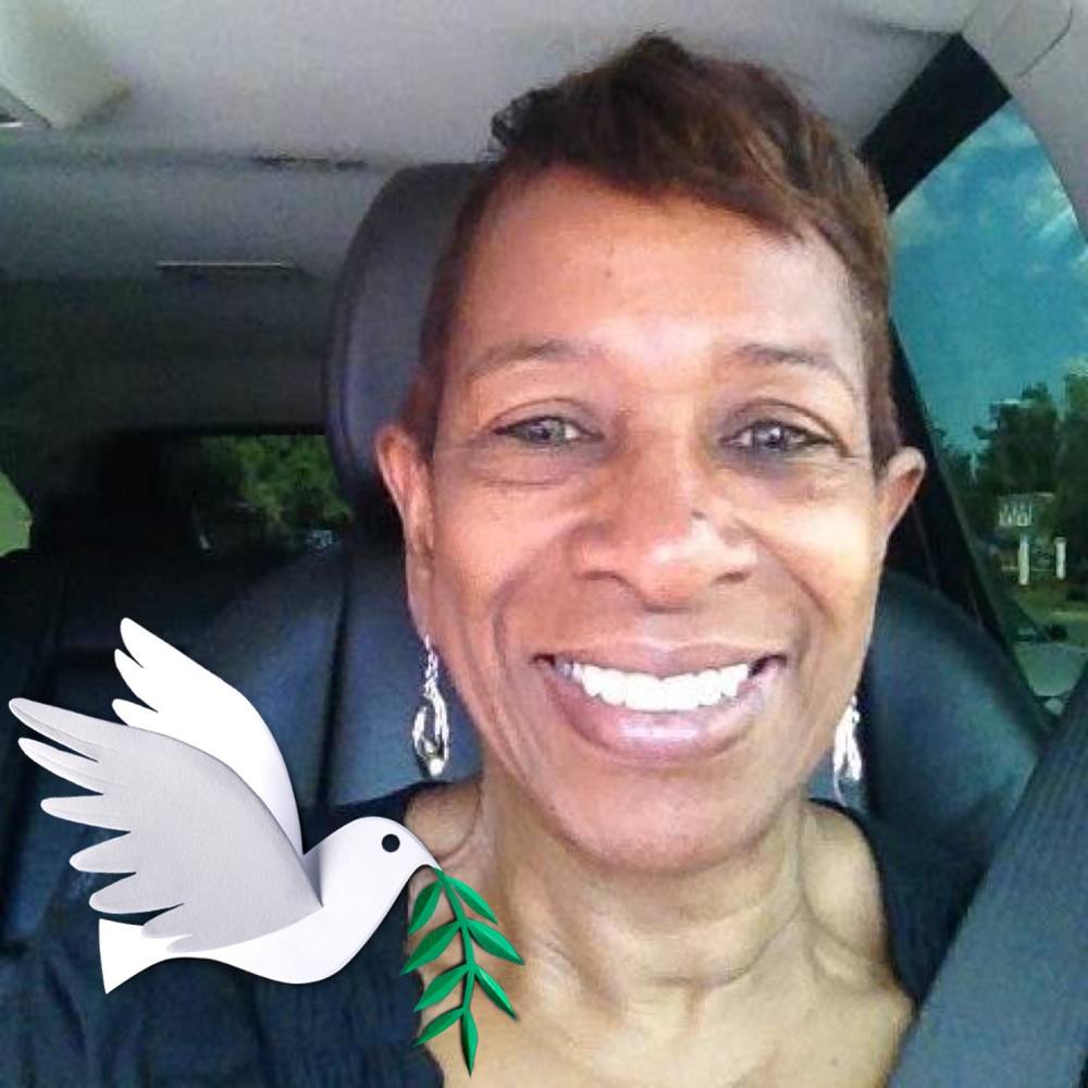 Meet your Posher, Cynthia